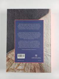 Curiositas : esineitä, tarinoita 1100-1917