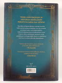 Nuori, kaunis ja kuollut