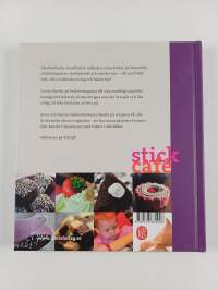 Stickcafé : kakor, bullar och tårtor att virka och baka