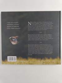 Närhi : kaunis ja salaperäinen