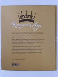 Kuningatar Arja : ammattina artisti