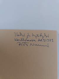 Luontoäidin kasviaarteet (signeerattu)