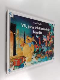 Yö, jona lelut heräsivät henkiin