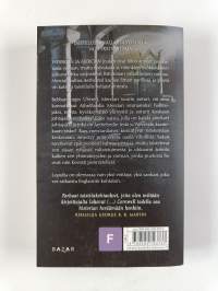 Tyhjä valtaistuin : historiallinen romaani