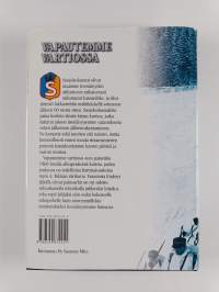 Vapautemme vartiossa : kuvateos Suojeluskuntajärjestöstä vv. 1917-1944 - Kuvateos Suojeluskuntajärjestöstä vv. 1917-1944