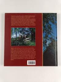 Petäjäveden vanhan kirkon tarina = The Story of Petäjävesi old church