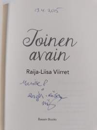 Toinen avain (signeerattu, tekijän omiste)