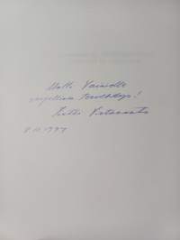 Lyydiläisiä tekstejä 6 : Anna Vasiljeva Tšesnakovan kerrontaa ja itkuvirsiä (signeerattu, tekijän omiste)