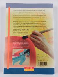 Taiteeksi tarinoitu oma elämä