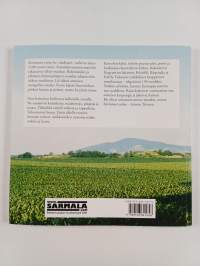 Maasta, kivestä ja puusta : Karpaattien laitamien unkarilaista menneisyyttä