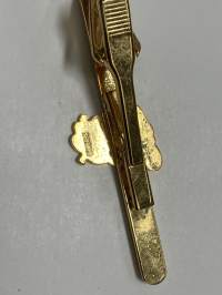 Karvinen -solmioneula