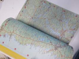 Lounais-Suomi Keltaiset sivut ja Puhelinluettelo 2015 Telefonkatalog Turku - Kemiö - Parainen - Salo -Vakka-Suomi Fonecta