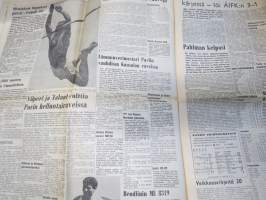 Suomenmaa 17.5.1967 (Maalaisliitto-Kepu), 200 siltaa rakennetaan, Beach Boys - Rantapojat Helsingissä maksoi 100 000 mk, Teräsmies -sarjakuvamainos, ym.