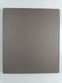 Japanilainen puutarha : inspiraatiosta toteutukseen