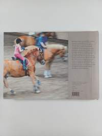 Liinaharja - suomenhevosen taival