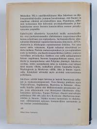 Kuumalla linjalla : Suomen ulkopolitiikan ydinkysymyksiä 1944-1968