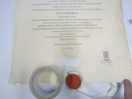 Upsalan yliopiston kunniatohtorin diplomi 1974 - Sven Lindman (Åbo akademi valtiopin professorille myönnetty), tekstissä myös maininta filosofian tohtorin arvosta ym