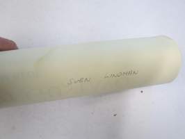 Upsalan yliopiston kunniatohtorin diplomi 1974 - Sven Lindman (Åbo akademi valtiopin professorille myönnetty), tekstissä myös maininta filosofian tohtorin arvosta ym