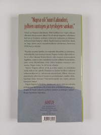 Napsu : koiran elämää