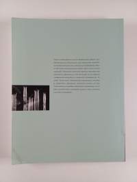 Muotopuolen merenneidon pauloissa : Suomen taideteollisuuden kultakausi : mielikuvat, markkinointi, diskurssit