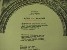 Charles Aznavour (Armenian vierailulla, kuvakansio)