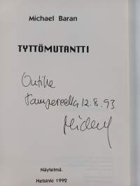 Tyttömutantti (signeerattu, tekijän omiste)