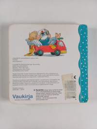 Joonan punainen auto