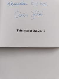 Näin minä muistan : sotavuosien 1939-45 nuori ikäpolvi kertoo elämänvaiheistaan (signeerattu, tekijän omiste)