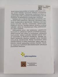 Taiteilijan työ : taiteilijan hyvinvointi taidetyön muutoksessa