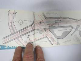 Näin ajatte oikein Turussa - Liikenneopas -Turun kaupunkiliikenteen ajo-ohjeita ja pulmatilanteiden ohjeita, karttoja (huoltoaemat merkitty) takakansi Simca 1000 e