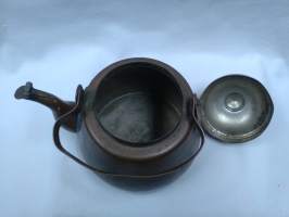 Kuparipannu 1,5l V. W. Holmbergin Jälk.Helsinki