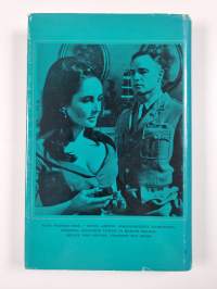 Heijastuksia kultaisessa silmässä