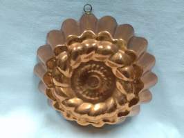 Metallivuoka seinälle Tagus Portugal