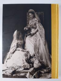 Romanovien koruaarteet (numeroitu, kotelossa)