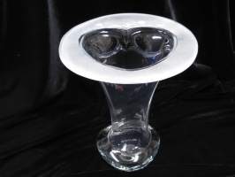 Cupido maljakko Tommy Tabermann (1)