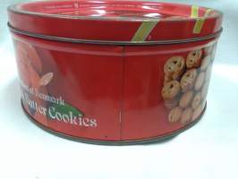 Pieni ruusu peltipurkki