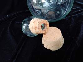 Karahvi sisään valmistetulla jääastialla