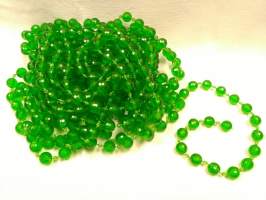 8m vihreä helminauhaa uusi