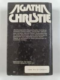 Kissa kyyhkyslakassa