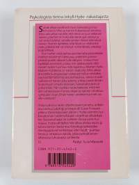 Miehet, jotka vihaavat naisia - naiset, jotka rakastavat heitä