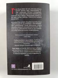 Kuolema katsoo kohti