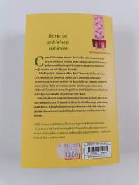 Teetä auringonkukkien kahvilassa