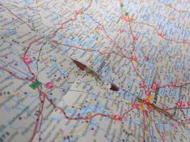 Teboil Suomi-Finland maanteiden yleiskartta, sisältää huoltoasemaluettelon ja polttoaineautomaatit