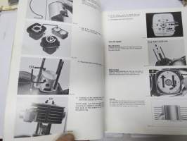 Husqvarna 250 CR, 390 CR motorcycle - Owner´s manual, käyttöohjekirja, englanninkielinen