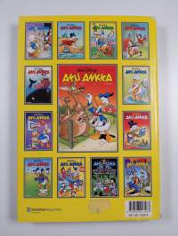 Aku Ankka neljännesvuosikerta 3/2002