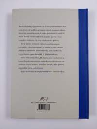 Kansallispukuja Suomesta