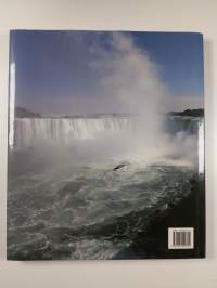 Canadian Landmarks and Popular Places