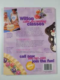 Wilton 1998 Yearbook : Cake Decorating!