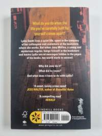 Midnight at the Bright Ideas bookstore