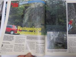 Tuulilasi 1993 nr 10, Toyota Corolla kestotesti 30 000 km, VW Golf, Renault 19, Saksan Ferrari-klubi Suomessa Alastarolla, Uusien henkilöautojen hinnat, ym.